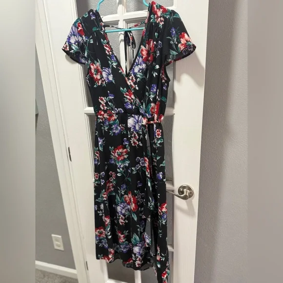 Xhilaration Floral Print Wrap Dress - Picture 5 of 11